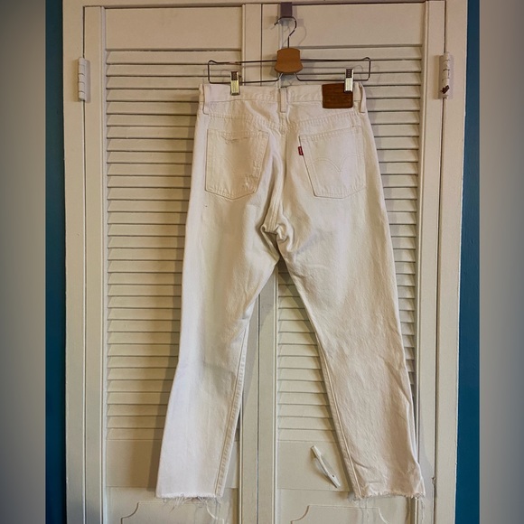 levi’s wedgie denim pants (ripped) - Picture 2 of 5